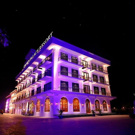 Krown Palace Resort 锡尔瓦萨 外观 照片