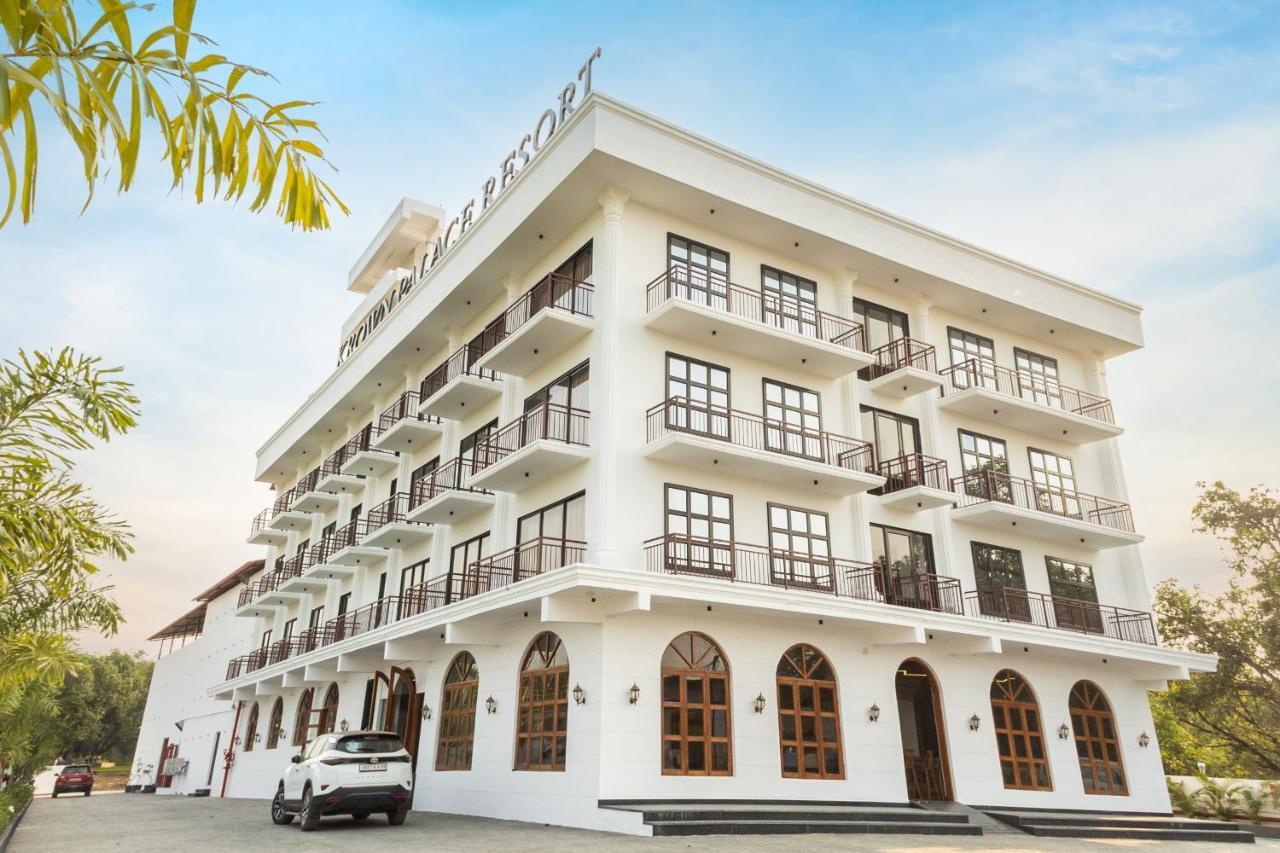 Krown Palace Resort 锡尔瓦萨 外观 照片